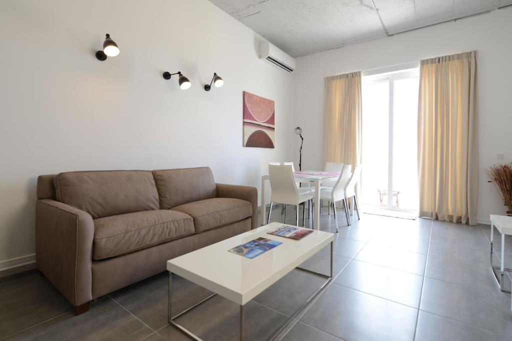 Vallettastay - Harbor View Gem- Sea View 1 Bed Apt エクステリア 写真
